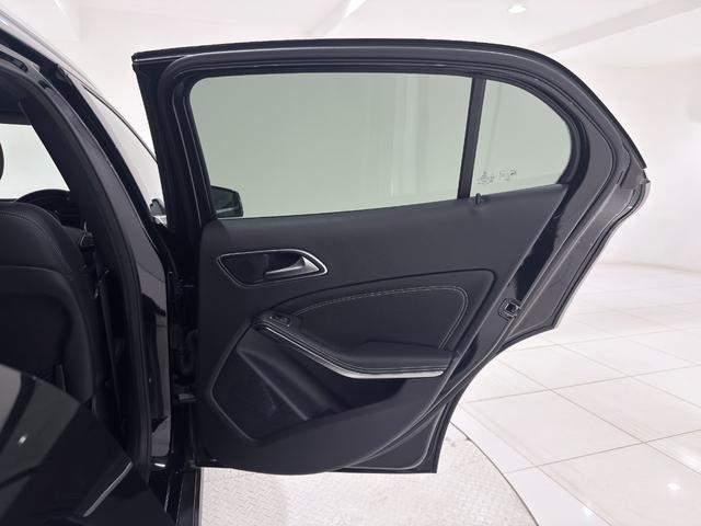 GLAクラス GLA220 4マチック ワンオーナー/右ハンドル/コスモスブラック/本革/シートヒーター/パノラミックスライディングルーフ/ドラレコ/正規ディーラー認定中古車/二年保証(35枚目)