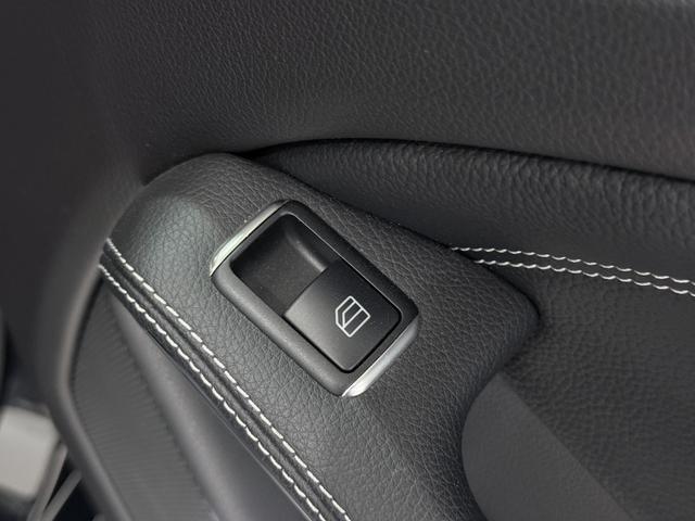 GLAクラス GLA220 4マチック ワンオーナー/右ハンドル/コスモスブラック/本革/シートヒーター/パノラミックスライディングルーフ/ドラレコ/正規ディーラー認定中古車/二年保証(37枚目)
