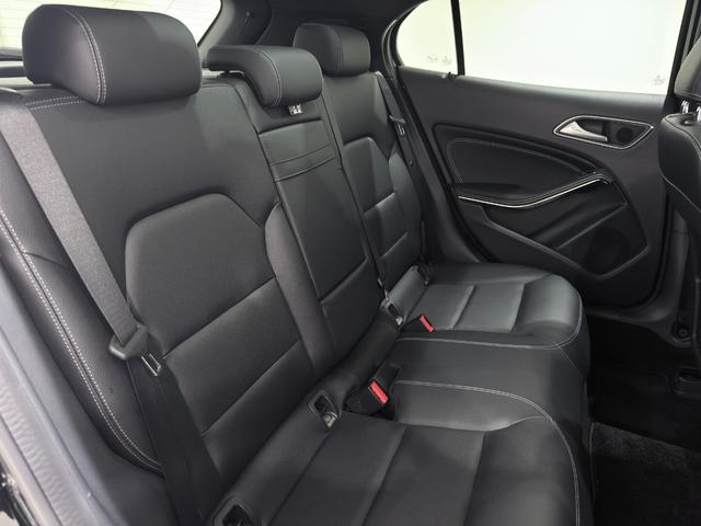 GLAクラス GLA220 4マチック ワンオーナー/右ハンドル/コスモスブラック/本革/シートヒーター/パノラミックスライディングルーフ/ドラレコ/正規ディーラー認定中古車/二年保証(38枚目)