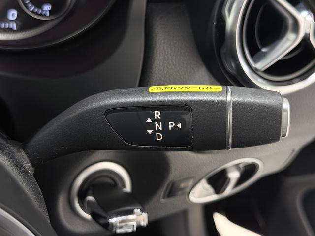 GLAクラス GLA220 4マチック ワンオーナー/右ハンドル/コスモスブラック/本革/シートヒーター/パノラミックスライディングルーフ/ドラレコ/正規ディーラー認定中古車/二年保証(57枚目)