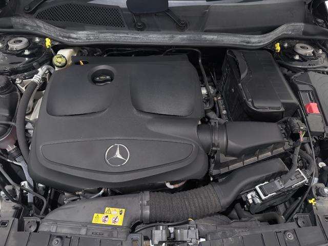 GLAクラス GLA220 4マチック ワンオーナー/右ハンドル/コスモスブラック/本革/シートヒーター/パノラミックスライディングルーフ/ドラレコ/正規ディーラー認定中古車/二年保証(62枚目)