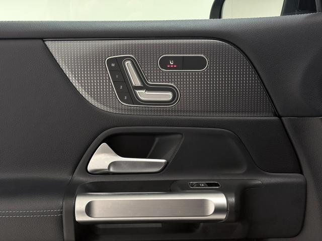 GLB GLB200d 4マチック ワンオーナー/右ハンドル/コスモスブラック/半革/シートヒーター/メモリー付きパワーシート/正規ディーラー認定中古車/二年保証(28枚目)