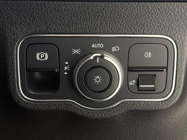 GLB GLB200d 4マチック ワンオーナー/右ハンドル/コスモスブラック/半革/シートヒーター/メモリー付きパワーシート/正規ディーラー認定中古車/二年保証(60枚目)