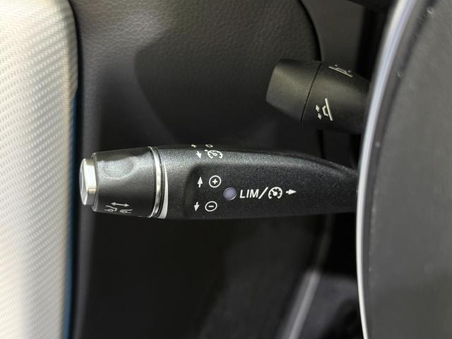 ＳＬＣ ＳＬＣ１８０　スポーツ　ファイナルエディション　右ハンドル／サンイエロー／レーダーセーフティーＰ／ブラック・グレーレザーシート／シートヒーター／マジックスカイルーフ／メモリー付きパワーシート／正規ディーラー認定中古車／二年保証（43枚目）