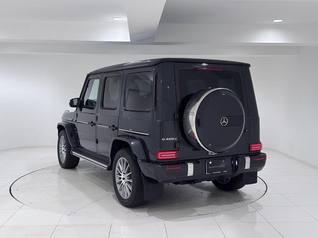 Gクラス G400d AMGライン ワンオーナー/右ハンドル/マグネタイトブラックラグジュアリーP/アダプティブダンピングシステム/Burmester/パノラミックスライディングルーフ/正規ディーラー認定中古車/二年保証(4枚目)