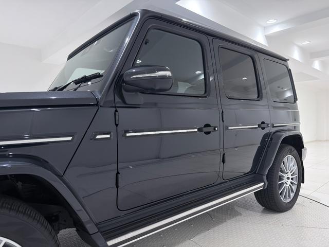 Gクラス G400d AMGライン ワンオーナー/右ハンドル/マグネタイトブラックラグジュアリーP/アダプティブダンピングシステム/Burmester/パノラミックスライディングルーフ/正規ディーラー認定中古車/二年保証(20枚目)