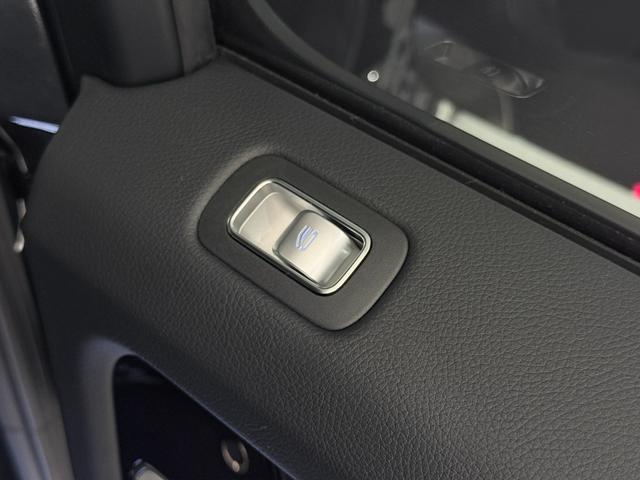 Gクラス G400d AMGライン ワンオーナー/右ハンドル/マグネタイトブラックラグジュアリーP/アダプティブダンピングシステム/Burmester/パノラミックスライディングルーフ/正規ディーラー認定中古車/二年保証(35枚目)