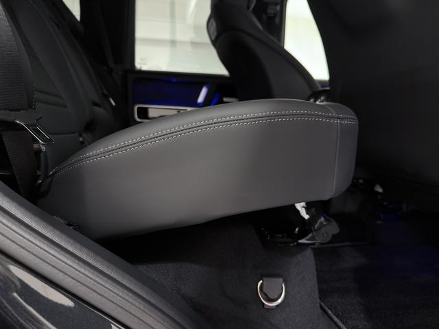 Gクラス G400d AMGライン ワンオーナー/右ハンドル/マグネタイトブラックラグジュアリーP/アダプティブダンピングシステム/Burmester/パノラミックスライディングルーフ/正規ディーラー認定中古車/二年保証(37枚目)