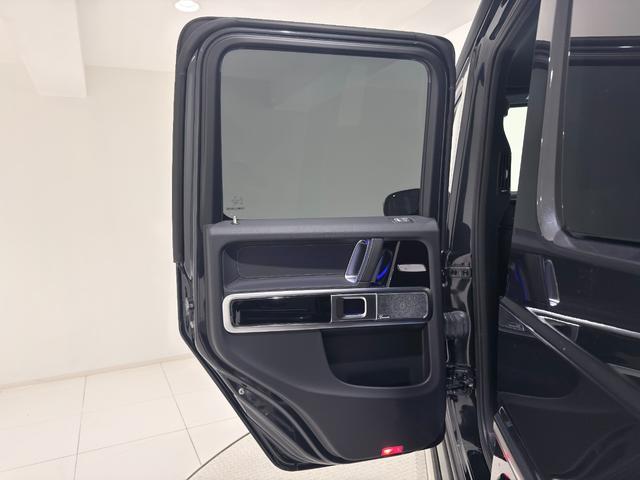 Gクラス G400d AMGライン ワンオーナー/右ハンドル/マグネタイトブラックラグジュアリーP/アダプティブダンピングシステム/Burmester/パノラミックスライディングルーフ/正規ディーラー認定中古車/二年保証(38枚目)