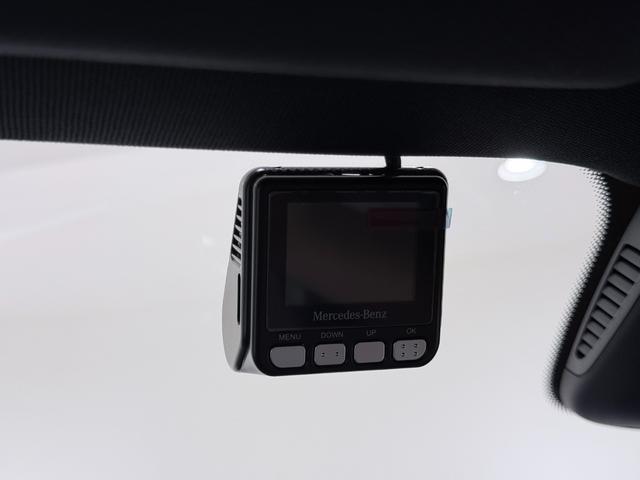 Eクラス E200 クーペ スポーツ 右ハンドル/ダイヤモンドホワイト/レザーP/エアバランスP/レーダーセーフティーP/HUD/Burmester/正規ディーラー認定中古車/二年保証(13枚目)