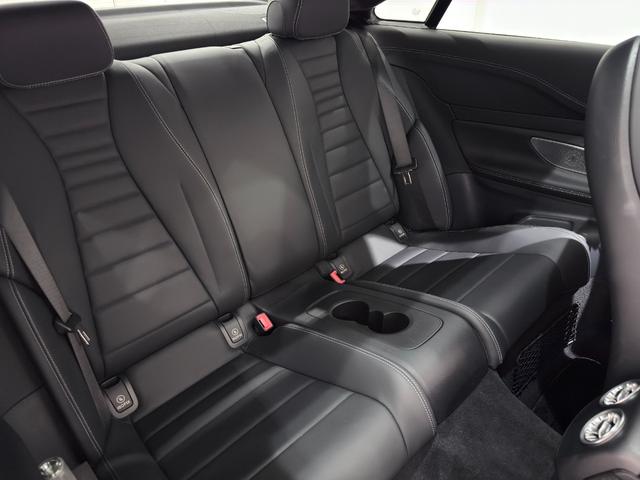 Eクラス E200 クーペ スポーツ 右ハンドル/ダイヤモンドホワイト/レザーP/エアバランスP/レーダーセーフティーP/HUD/Burmester/正規ディーラー認定中古車/二年保証(36枚目)