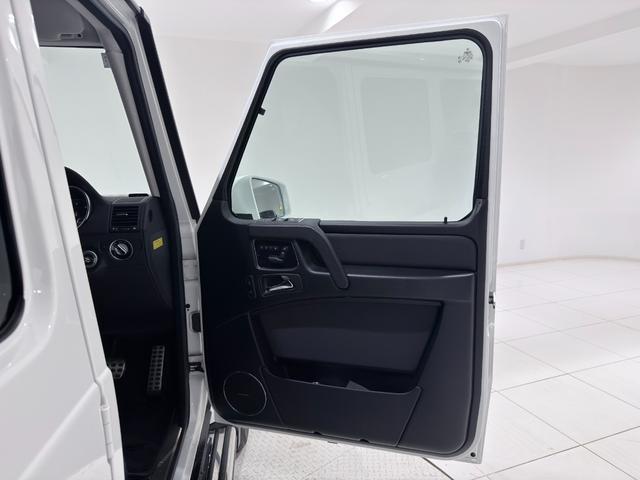 Gクラス G350d 右ハンドル/ポーラーホワイト/ラグジュアリーP/ハーマンカードンサウンド/シートヒーター/ドラレコ/正規ディーラー認定中古車/二年保証(18枚目)