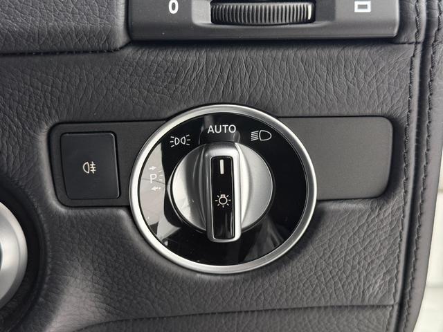 Gクラス G350d 右ハンドル/ポーラーホワイト/ラグジュアリーP/ハーマンカードンサウンド/シートヒーター/ドラレコ/正規ディーラー認定中古車/二年保証(32枚目)