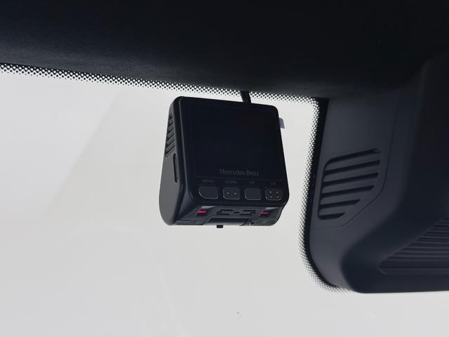 Gクラス G350d マヌファクトゥーアエディション 右ハンドル/ダイヤモンドホワイト/ワンオーナー/ナイトP/ラグジュアリーP/AMG-LINE/パノラミックSR/Burmester/リラクゼーション/正規ディーラー認定中古車/二年保証(12枚目)