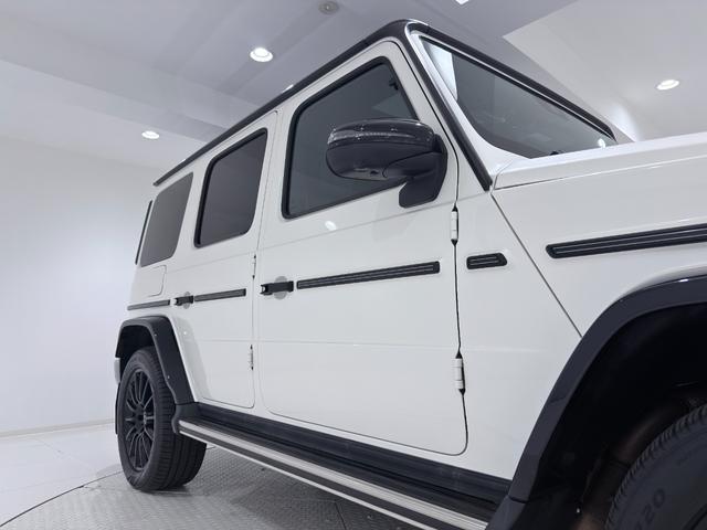 Gクラス G350d マヌファクトゥーアエディション 右ハンドル/ダイヤモンドホワイト/ワンオーナー/ナイトP/ラグジュアリーP/AMG-LINE/パノラミックSR/Burmester/リラクゼーション/正規ディーラー認定中古車/二年保証(21枚目)