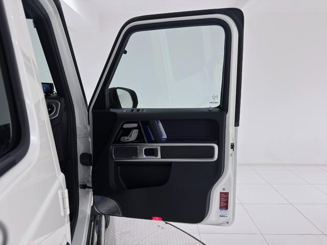 Gクラス G350d マヌファクトゥーアエディション 右ハンドル/ダイヤモンドホワイト/ワンオーナー/ナイトP/ラグジュアリーP/AMG-LINE/パノラミックSR/Burmester/リラクゼーション/正規ディーラー認定中古車/二年保証(25枚目)