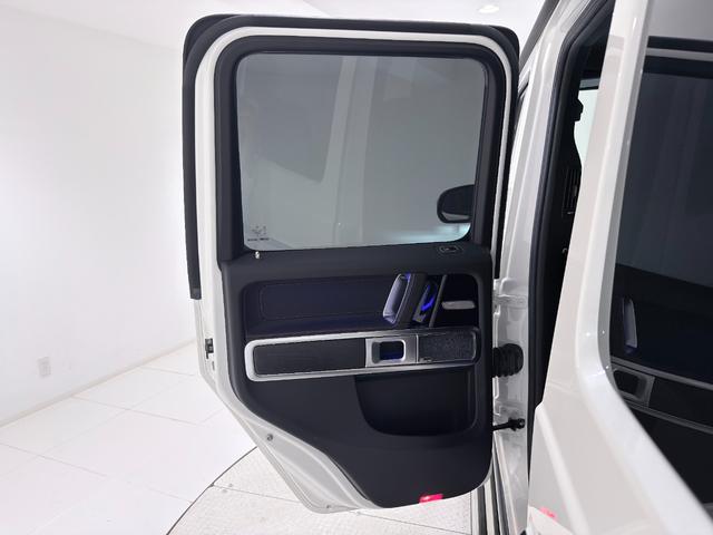 Gクラス G350d マヌファクトゥーアエディション 右ハンドル/ダイヤモンドホワイト/ワンオーナー/ナイトP/ラグジュアリーP/AMG-LINE/パノラミックSR/Burmester/リラクゼーション/正規ディーラー認定中古車/二年保証(40枚目)