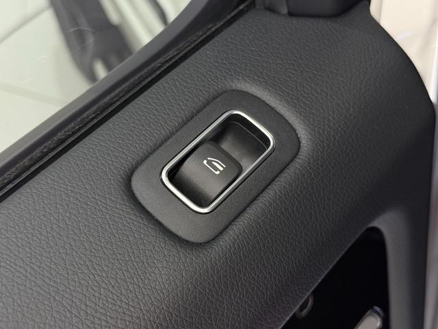 Gクラス G350d マヌファクトゥーアエディション 右ハンドル/ダイヤモンドホワイト/ワンオーナー/ナイトP/ラグジュアリーP/AMG-LINE/パノラミックSR/Burmester/リラクゼーション/正規ディーラー認定中古車/二年保証(42枚目)