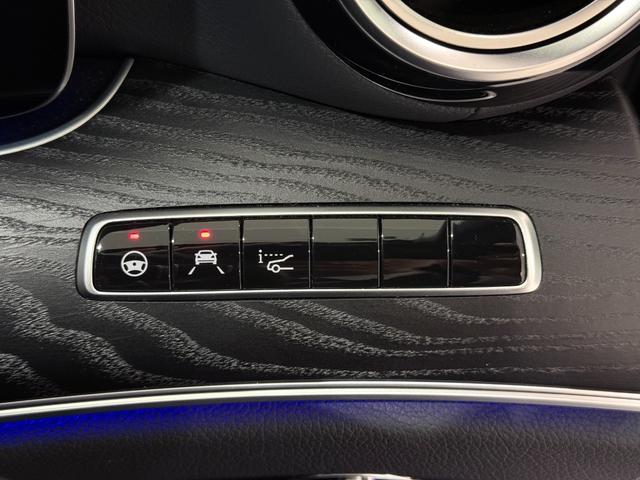 Eクラスステーションワゴン E300 ステーションワゴンアバンギャルド スポーツ ワンオーナー/右ハンドル/オブシディアンブラック/エクスクルーシブP/レーダーセーフティーP/黒革/HUD/Burmester/メモリー付きパワーシート/正規ディーラー認定中古車/二年保証(8枚目)