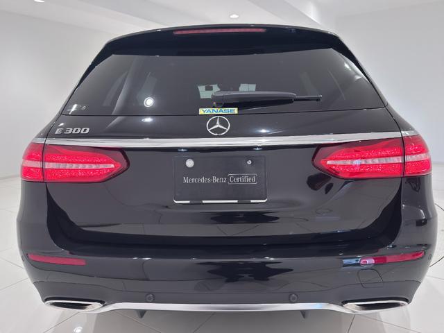 Eクラスステーションワゴン E300 ステーションワゴンアバンギャルド スポーツ ワンオーナー/右ハンドル/オブシディアンブラック/エクスクルーシブP/レーダーセーフティーP/黒革/HUD/Burmester/メモリー付きパワーシート/正規ディーラー認定中古車/二年保証(18枚目)
