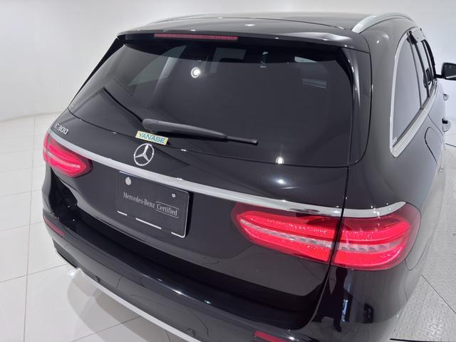 Eクラスステーションワゴン E300 ステーションワゴンアバンギャルド スポーツ ワンオーナー/右ハンドル/オブシディアンブラック/エクスクルーシブP/レーダーセーフティーP/黒革/HUD/Burmester/メモリー付きパワーシート/正規ディーラー認定中古車/二年保証(19枚目)