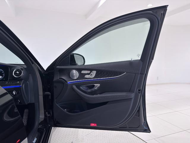 Eクラスステーションワゴン E300 ステーションワゴンアバンギャルド スポーツ ワンオーナー/右ハンドル/オブシディアンブラック/エクスクルーシブP/レーダーセーフティーP/黒革/HUD/Burmester/メモリー付きパワーシート/正規ディーラー認定中古車/二年保証(24枚目)