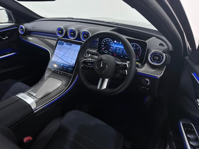 Cクラスステーションワゴン C220dステーションワゴンアバンギルドAMGライP 右ハンドル/グラファイトグレー/HUD/ドラレコ/シートヒーター/メモリー付きパワーシート/正規ディーラー認定中古車/二年保証(2枚目)