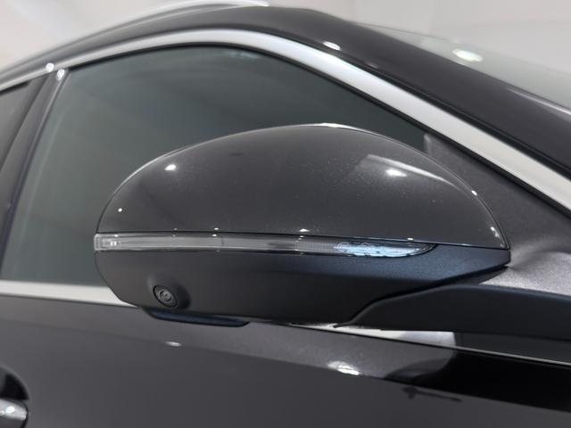 Cクラスステーションワゴン C220dステーションワゴンアバンギルドAMGライP 右ハンドル/グラファイトグレー/HUD/ドラレコ/シートヒーター/メモリー付きパワーシート/正規ディーラー認定中古車/二年保証(18枚目)