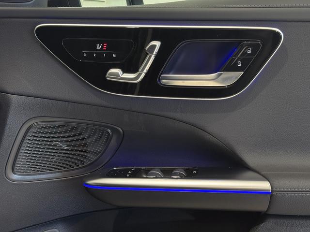 Cクラスステーションワゴン C220dステーションワゴンアバンギルドAMGライP 右ハンドル/グラファイトグレー/HUD/ドラレコ/シートヒーター/メモリー付きパワーシート/正規ディーラー認定中古車/二年保証(21枚目)
