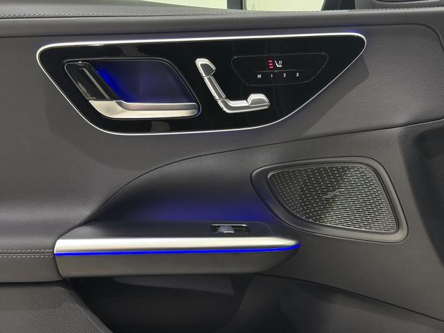 Cクラスステーションワゴン C220dステーションワゴンアバンギルドAMGライP 右ハンドル/グラファイトグレー/HUD/ドラレコ/シートヒーター/メモリー付きパワーシート/正規ディーラー認定中古車/二年保証(27枚目)