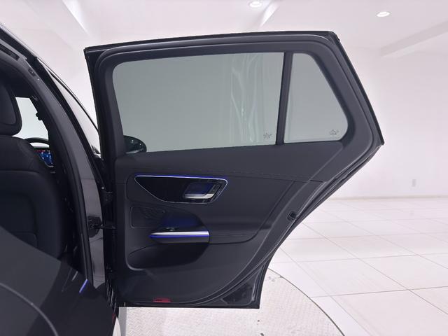 Cクラスステーションワゴン C220dステーションワゴンアバンギルドAMGライP 右ハンドル/グラファイトグレー/HUD/ドラレコ/シートヒーター/メモリー付きパワーシート/正規ディーラー認定中古車/二年保証(31枚目)