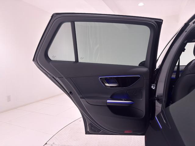 Cクラスステーションワゴン C220dステーションワゴンアバンギルドAMGライP 右ハンドル/グラファイトグレー/HUD/ドラレコ/シートヒーター/メモリー付きパワーシート/正規ディーラー認定中古車/二年保証(36枚目)