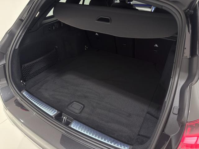 Cクラスステーションワゴン C220dステーションワゴンアバンギルドAMGライP 右ハンドル/グラファイトグレー/HUD/ドラレコ/シートヒーター/メモリー付きパワーシート/正規ディーラー認定中古車/二年保証(59枚目)