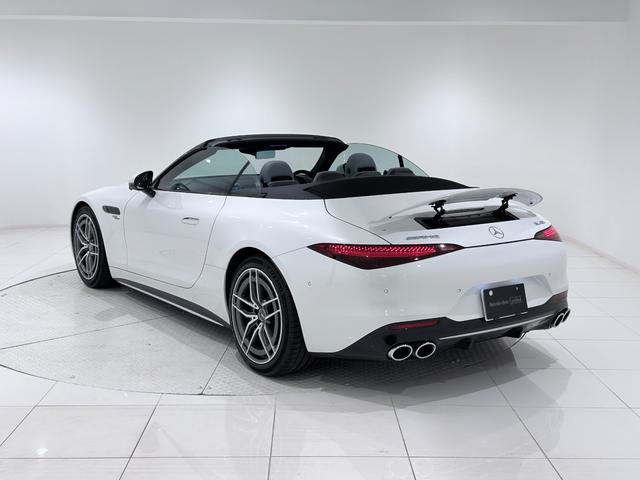 SL SL43 右ハンドル/オパリスホワイト/HUD/Burmester/リラクゼーション/シートヒーター/ベンチレーション/メモリー付きパワーシート/AMGイエローキャリパー/正規ディーラー認定中古車/二年保証(4枚目)