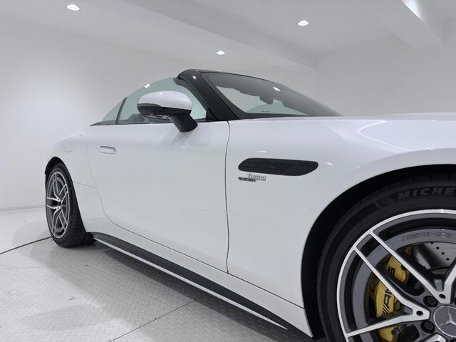 SL SL43 右ハンドル/オパリスホワイト/HUD/Burmester/リラクゼーション/シートヒーター/ベンチレーション/メモリー付きパワーシート/AMGイエローキャリパー/正規ディーラー認定中古車/二年保証(22枚目)