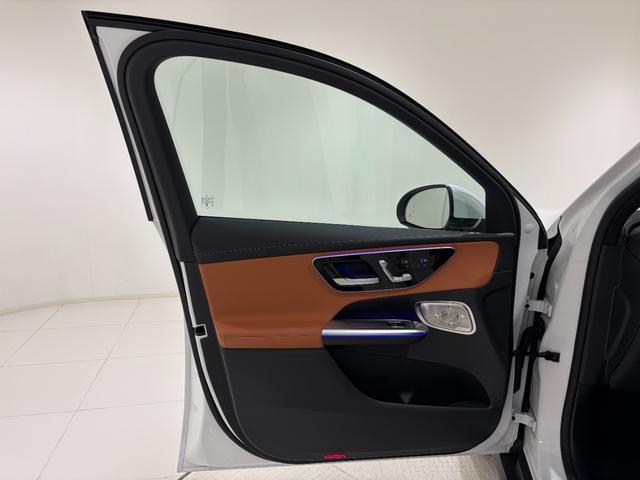 日本全国に張り巡らされたメルセデス・ベンツ正規サービスネットワークのサポートを受けることができます。これもメルセデスの認定中古車ならではの、安心感のひとつ。