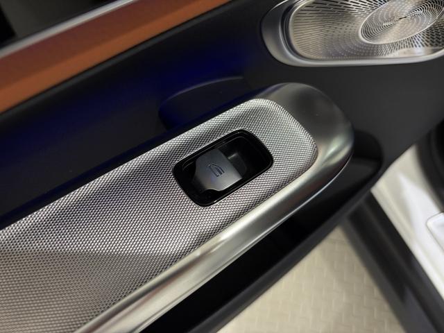 【最大１００項目の点検・整備】メルセデス独自の厳しいチェックを通過したクルマのみ「メルセデス・ベンツ認定中古車」と呼ばれます。