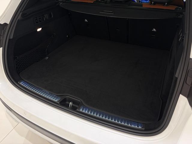 日本全国に張り巡らされたメルセデス・ベンツ正規サービスネットワークのサポートを受けることができます。これもメルセデスの認定中古車ならではの、安心感のひとつ。