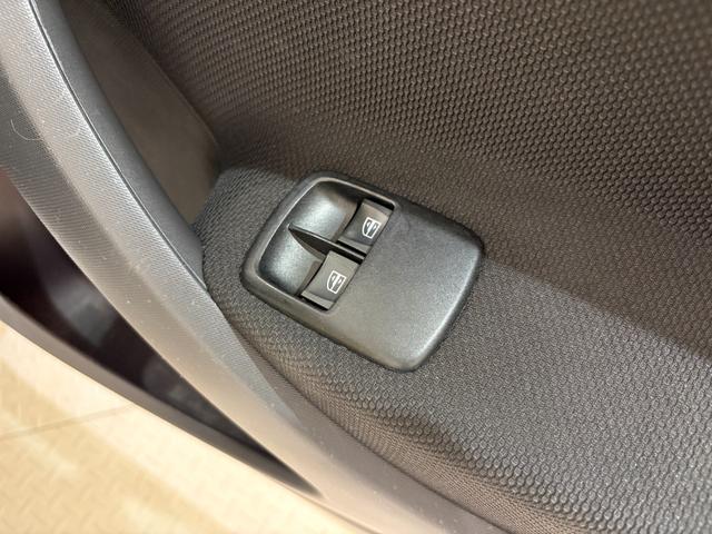 スマートフォーフォー BRABUS スポーツ 右ハンドル/ゴールド/本革/シートヒーター/ガラスルーフ/ETC/クルーズコントロール/レーンキーピングアシスト/正規ディーラー認定中古車/二年保証(23枚目)