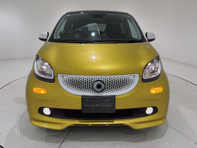 スマートフォーフォー BRABUS スポーツ 右ハンドル/ゴールド/本革/シートヒーター/ガラスルーフ/ETC/クルーズコントロール/レーンキーピングアシスト/正規ディーラー認定中古車/二年保証(48枚目)