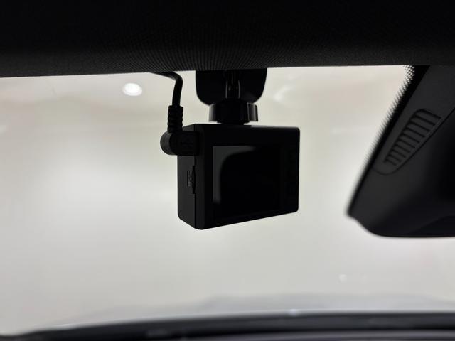 GLAクラス GLA220 4マチック 右ハンドル/イリジウムシルバー/シートヒーター/バックカメラ/正規ディーラー認定中古車/二年保証(7枚目)