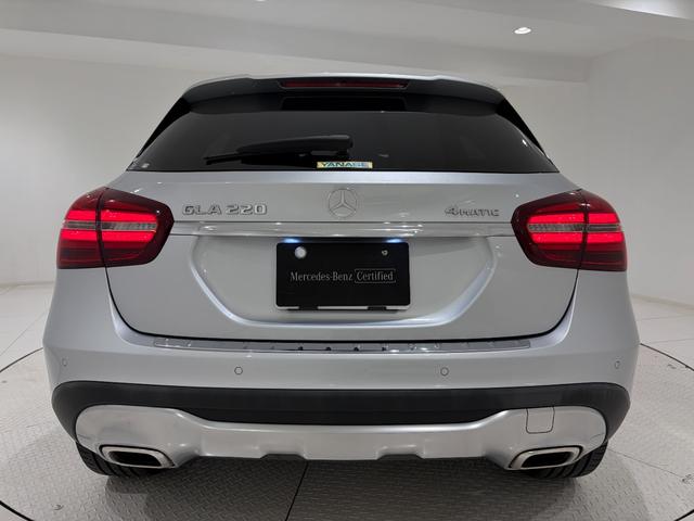 GLAクラス GLA220 4マチック 右ハンドル/イリジウムシルバー/シートヒーター/バックカメラ/正規ディーラー認定中古車/二年保証(14枚目)