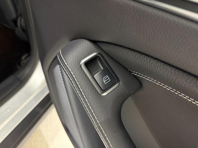 GLAクラス GLA220 4マチック 右ハンドル/イリジウムシルバー/シートヒーター/バックカメラ/正規ディーラー認定中古車/二年保証(33枚目)