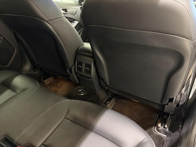 GLAクラス GLA220 4マチック 右ハンドル/イリジウムシルバー/シートヒーター/バックカメラ/正規ディーラー認定中古車/二年保証(41枚目)