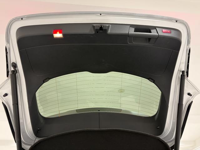 GLAクラス GLA220 4マチック 右ハンドル/イリジウムシルバー/シートヒーター/バックカメラ/正規ディーラー認定中古車/二年保証(59枚目)