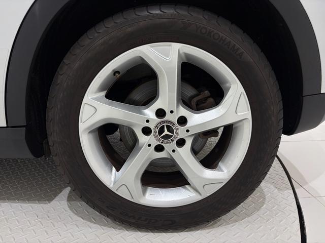 GLAクラス GLA220 4マチック 右ハンドル/イリジウムシルバー/シートヒーター/バックカメラ/正規ディーラー認定中古車/二年保証(63枚目)