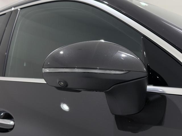 GLC GLC220d 4マチック ドライバーズパッケージ 右ハンドル/グラファイトグレー/レザーエクスクルーシブP/ドライバーズP/シートヒーター/ベンチレーション/HUD/メモリー付きパワーシート/正規ディーラー認定中古車/二年保証(19枚目)
