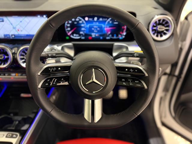 GLB GLB200d 4マチック AMGラインパッケージ 右ハンドル/ポーラーホワイト/レザーエクスクルーシブP/パノラミックスライディングルーフ/シートヒーター/メモリー付きパワーシート/正規ディーラー認定中古車/二年保証(12枚目)