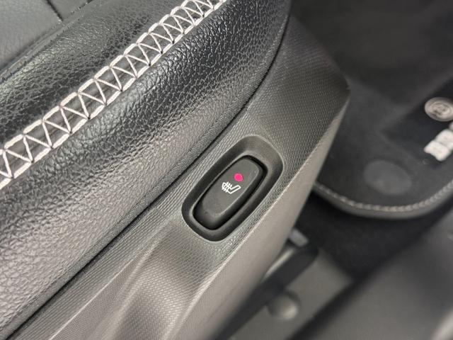 スマートフォーツークーペ BRABUS エクスクルーシブ 右ハンドル/グレー/フローティングナビ/ドラレコ/シートヒーター/正規ディーラー認定中古車/二年保証(9枚目)