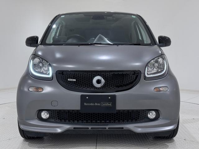 スマートフォーツークーペ BRABUS エクスクルーシブ 右ハンドル/グレー/フローティングナビ/ドラレコ/シートヒーター/正規ディーラー認定中古車/二年保証(12枚目)